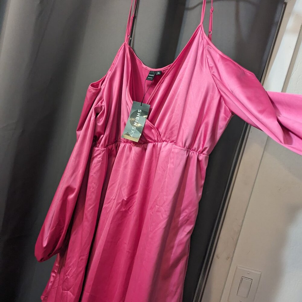 SHEIN SXY Plus Cold Shoulder Lantern Sleeve Dress - Picture 4 of 9